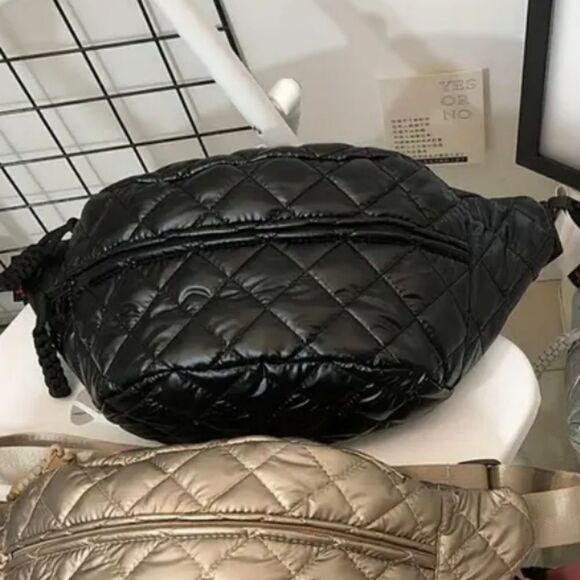 Stylish Quilted Chest Sling Travel Bag in Silver or Black Tone - Picture 8 of 11